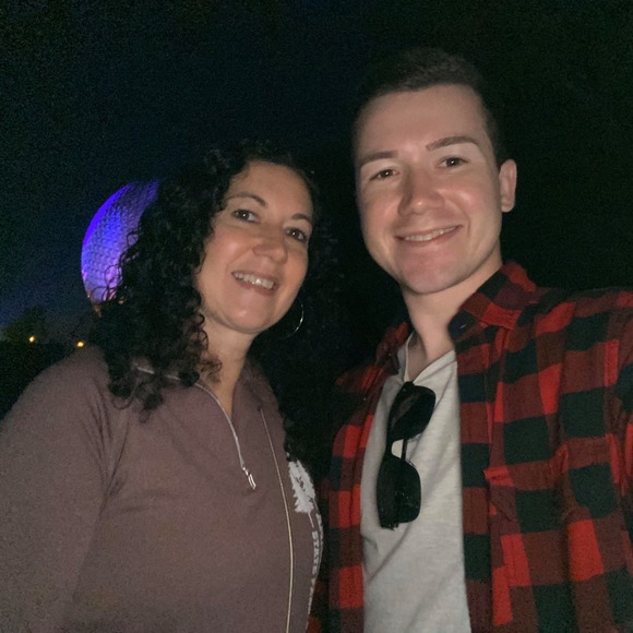 Profile Picture of Shane Scaffa (@prcximity) on Poshmark