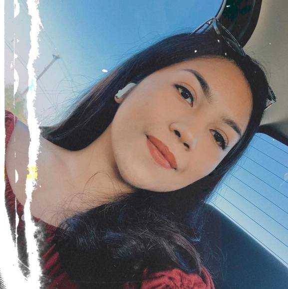 Thania Sardina - Poshmark Profile Picture of Thania Sardina (@thaniasardina) on Poshmark