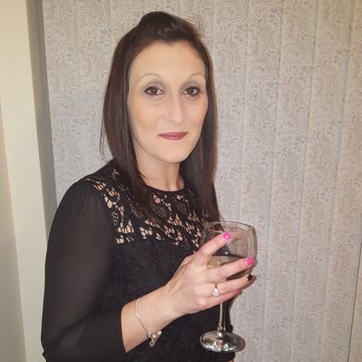 Profile Picture of Shelly Harris (@shellharris1978) on Twitter