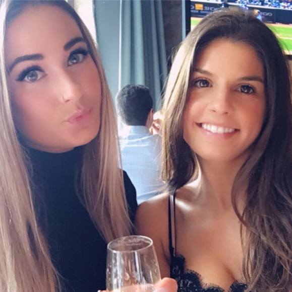 Profile Picture of Amanda Crooke (@amandarcrooke) on Poshmark