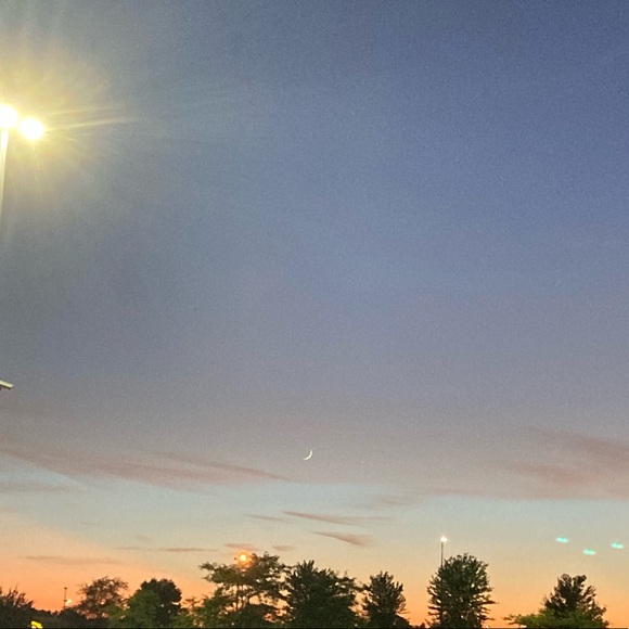 Profile Picture of Thea Budzinski (@bixzybea33) on Poshmark