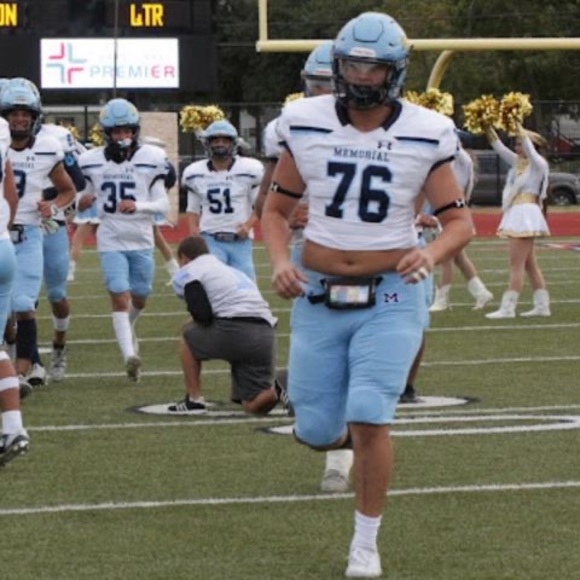 Profile Picture of Isaac Zepeda (@isaaczepeda764) on Poshmark