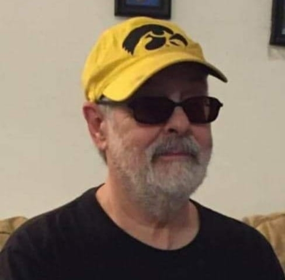 Profile Picture of James Ryan (@jamesryan52080) on Poshmark