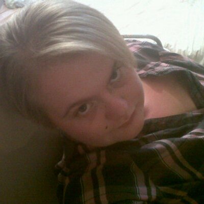 Profile Picture of Carly Schulz (@bouncybird24) on Twitter