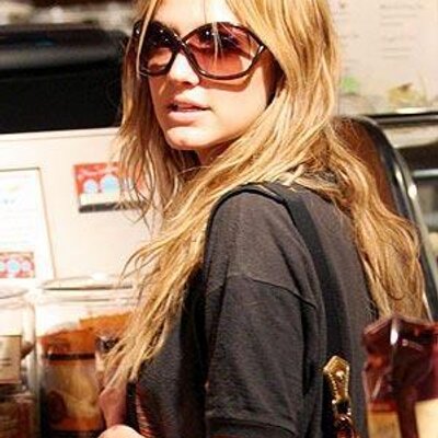 Profile Picture of Jessica Jolie Jessie (@JessJolieJessie) on Twitter