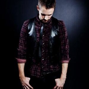 Profile Picture of Ollie James (@olliejames) on Myspace