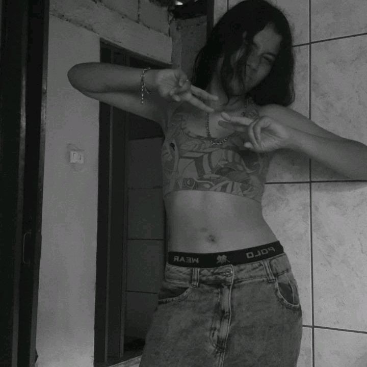 Profile Picture of lily_krlh (@lily_krlh) on Tiktok