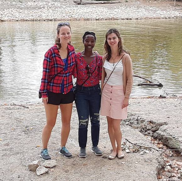 Profile Picture of Hannah Thiessen (@hthiessen7) on Poshmark