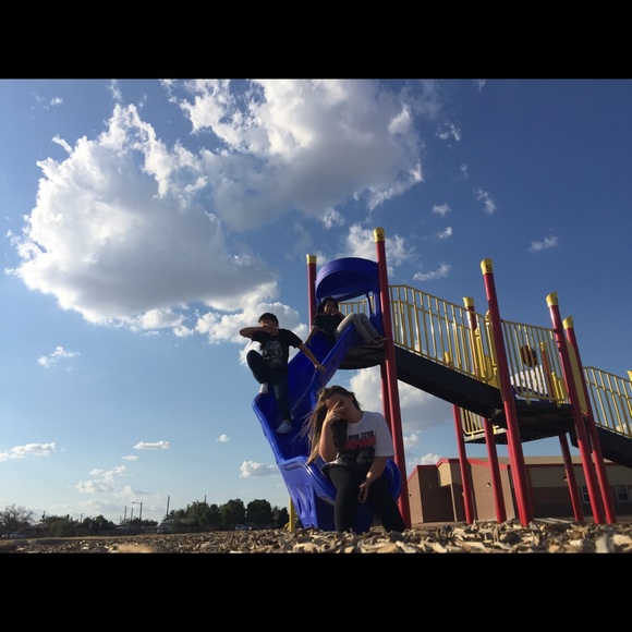 Profile Picture of Bianca Porras (@biancabianca17) on Poshmark