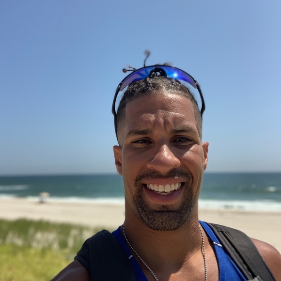 Profile Picture of Jason Samuels (@jaysos2120) on Poshmark