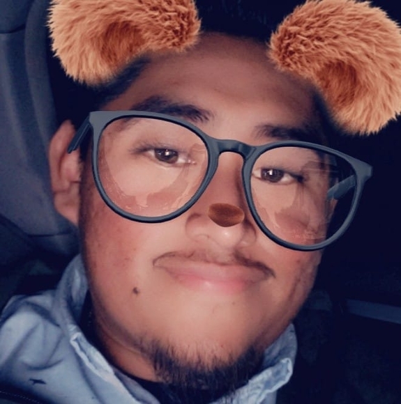 Profile Picture of Arturo Ballon (@aballon619) on Poshmark