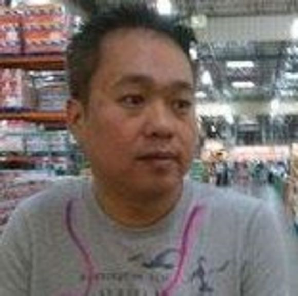 Profile Picture of Lai Chung (@laic13) on Poshmark