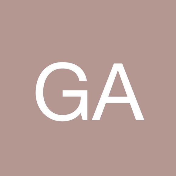 Profile Picture of Gustavo Araque (@garaque03) on Poshmark