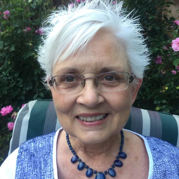 Profile Picture of Jacque Wenzel (@berninaannex) on Poshmark