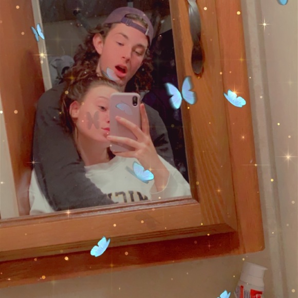 Profile Picture of Devin Cotton (@devin_cotton) on Poshmark