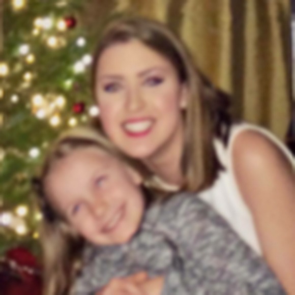 Profile Picture of Amy Blair (@aelizabethblair) on Poshmark