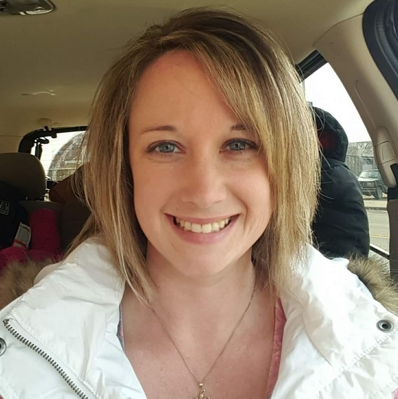 Profile Picture of Melissa Ronnei (@skidoo678) on Poshmark