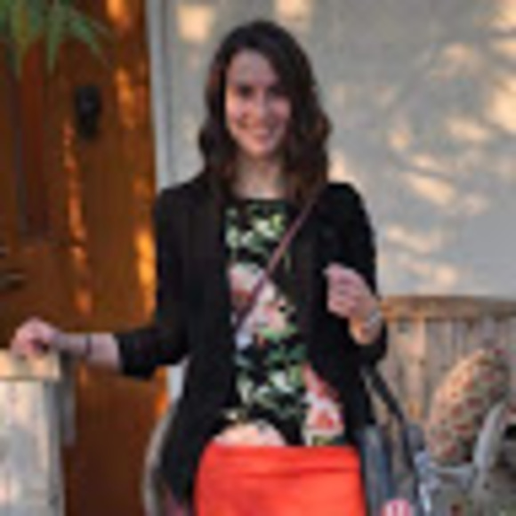 Profile Picture of Christine Beaudry (@chrisbeaud) on Poshmark