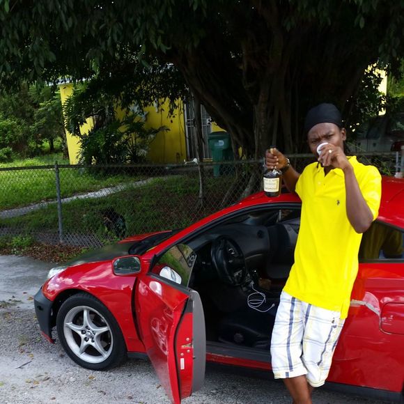 Rilla Zoe - Poshmark Profile Picture of Rilla Zoe (@life305zoe) on Poshmark