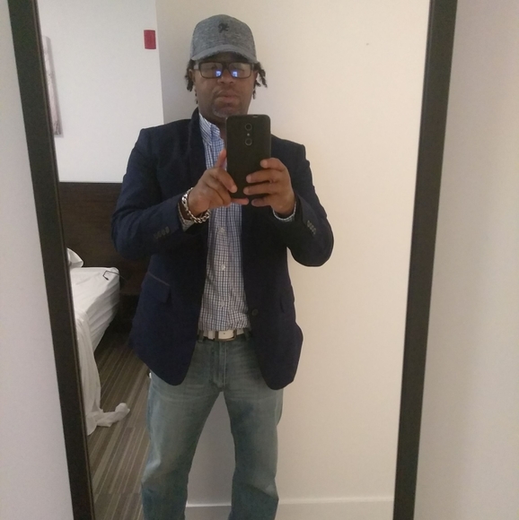 Profile Picture of Thomas Dorsey (@dorsey2005) on Poshmark