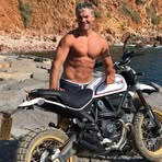 Profile Picture of Gary Hotton (@gary.hotton.94) on Facebook