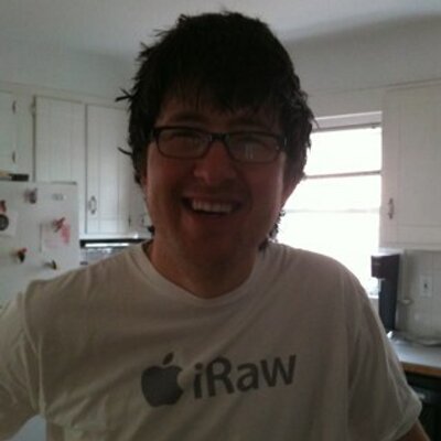 Profile Picture of John Sobolewski (@johnnyglasses) on Twitter