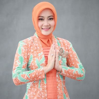 Profile Picture of Atalia Kamil (@ata_lia) on Twitter