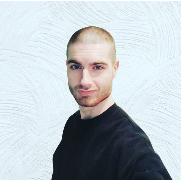 Profile Picture of Garry Fernie (@garryfernie) on Poshmark