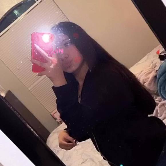 Ruby Orosco - Poshmark Profile Picture of Ruby Orosco (@ruby_orosco) on Poshmark