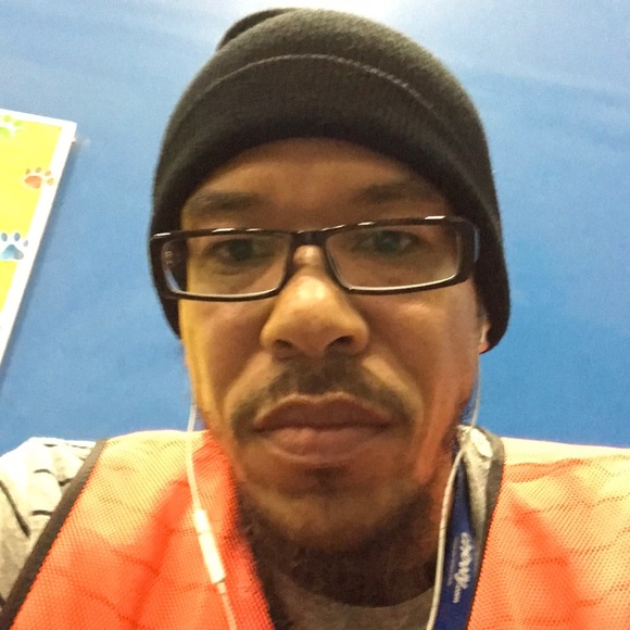 Profile Picture of Maurice Tate (@reesereal1) on Poshmark