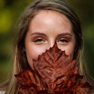 Profile Picture of Abby Lowe (@Abbylowe18) on Twitter