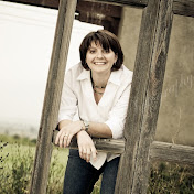 Profile Picture of Trisha Edwards (@eneembroidery) on Youtube