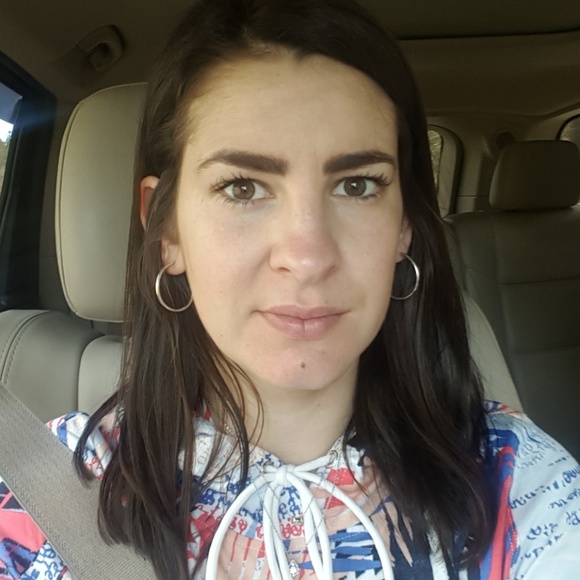 Profile Picture of Jacquelyn Adams (@jecathey) on Poshmark
