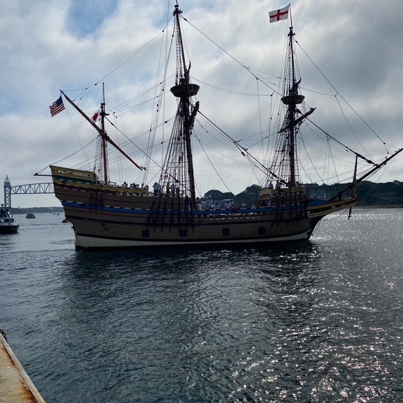 Profile Picture of Walter Yohai (@wyohai123) on Poshmark