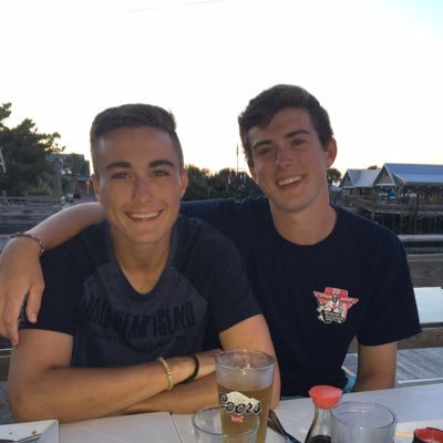 Profile Picture of Alex Hallahanon Twitter