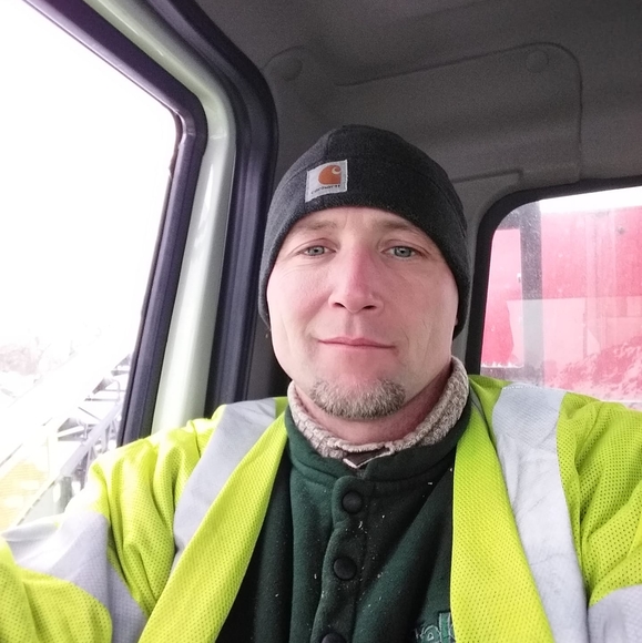 Profile Picture of Carl Bradley (@carlbradley) on Poshmark