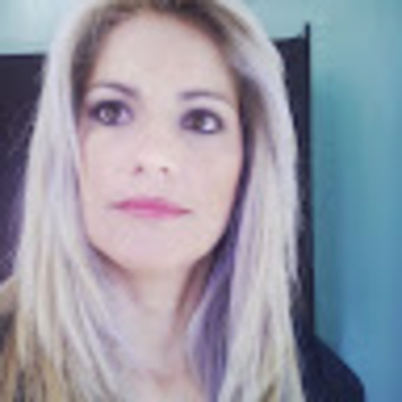 Profile Picture of Ramona Ramon (@ramonaramon74) on Poshmark
