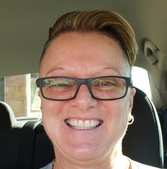 Profile Picture of Lori Carroll (@lcarroll1963) on Poshmark