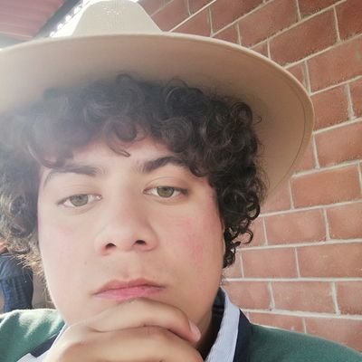 Profile Picture of Carlos Ruvalcaba (@HolaImJuanca) on Twitter