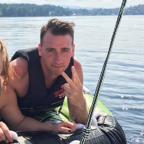 Profile Picture of Bart Kallgren (@brobart) on Poshmark