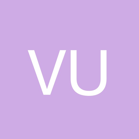 Profile Picture of Victor Ulloa (@lilvthang100) on Poshmark