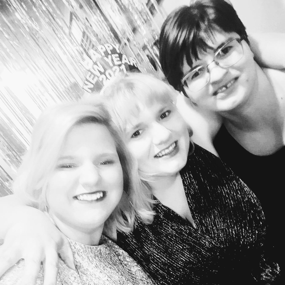 Profile Picture of Ashlie Dughman (@adughman) on Poshmark