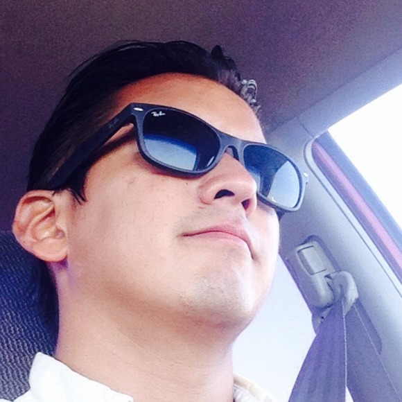 Profile Picture of Eduardo Alvarez (@ealvarez7b) on Poshmark