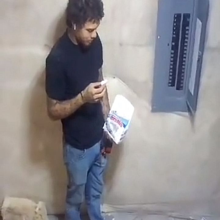 Profile Picture of j (@josephckk) on Tiktok