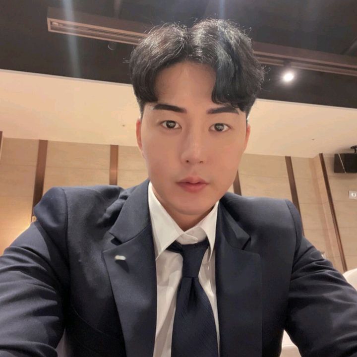 Profile Picture of 동철부옹 (@dong.chung1466) on Tiktok