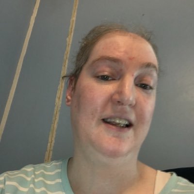 Profile Picture of Jennifer Sanford (@jennwwefan) on Twitter