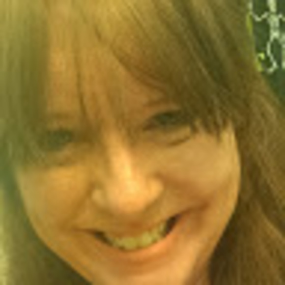 Profile Picture of Suemeree Irvin (@suemeree) on Poshmark