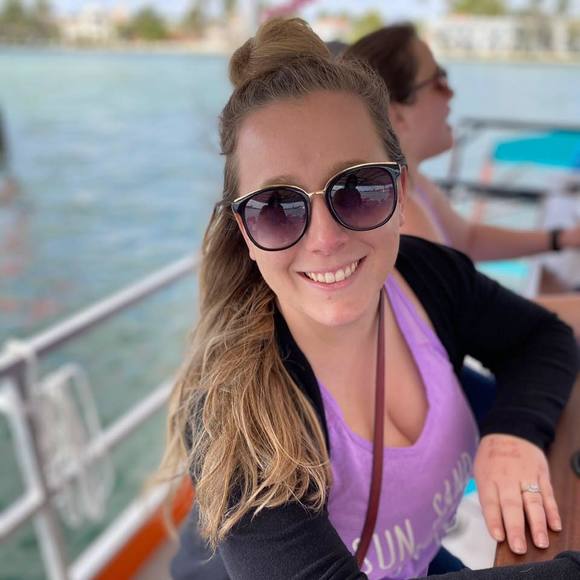 Claire Harryman - Poshmark Profile Picture of Claire Harryman (@harrymac) on Poshmark