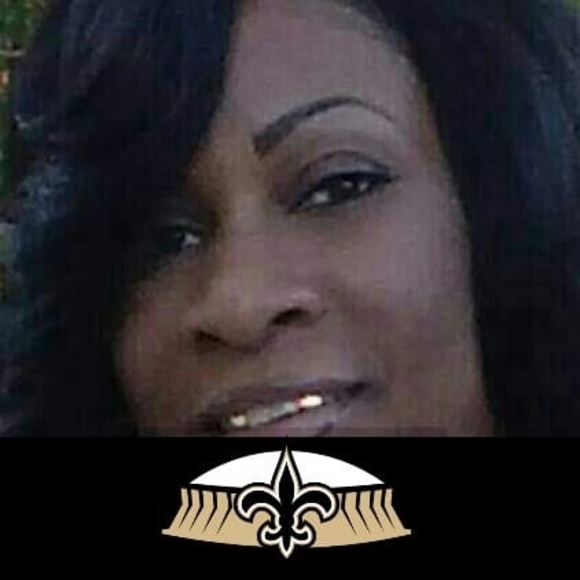 Profile Picture of Pamela Hicks (@01pamela) on Poshmark