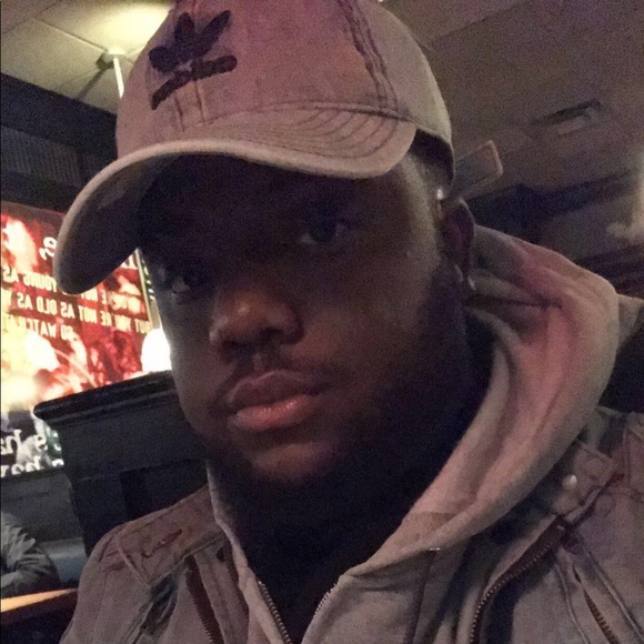 Profile Picture of Nathaniel Alston (@natealston49) on Poshmark